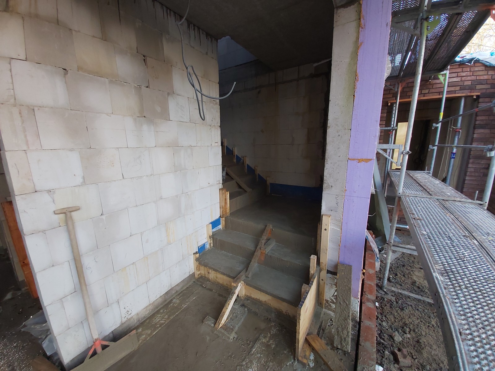 Hansa Hausbau Neubau Betontreppe 02