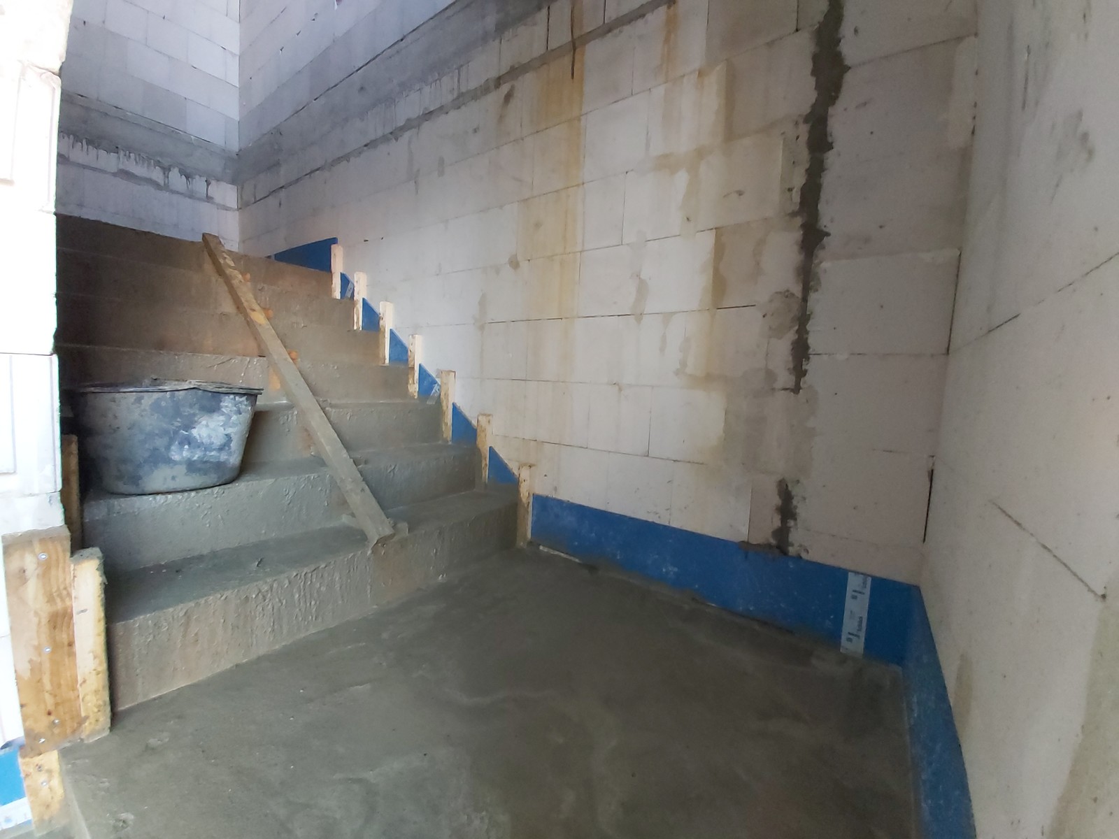 Hansa Hausbau Neubau Betontreppe 03