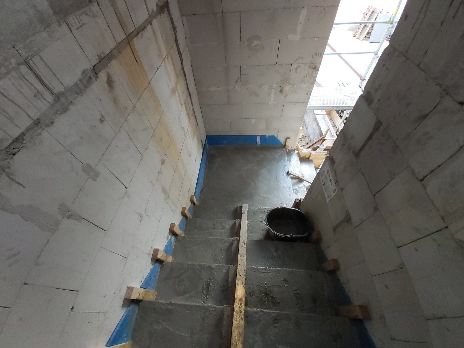 Hansa Hausbau Neubau Betontreppe 04